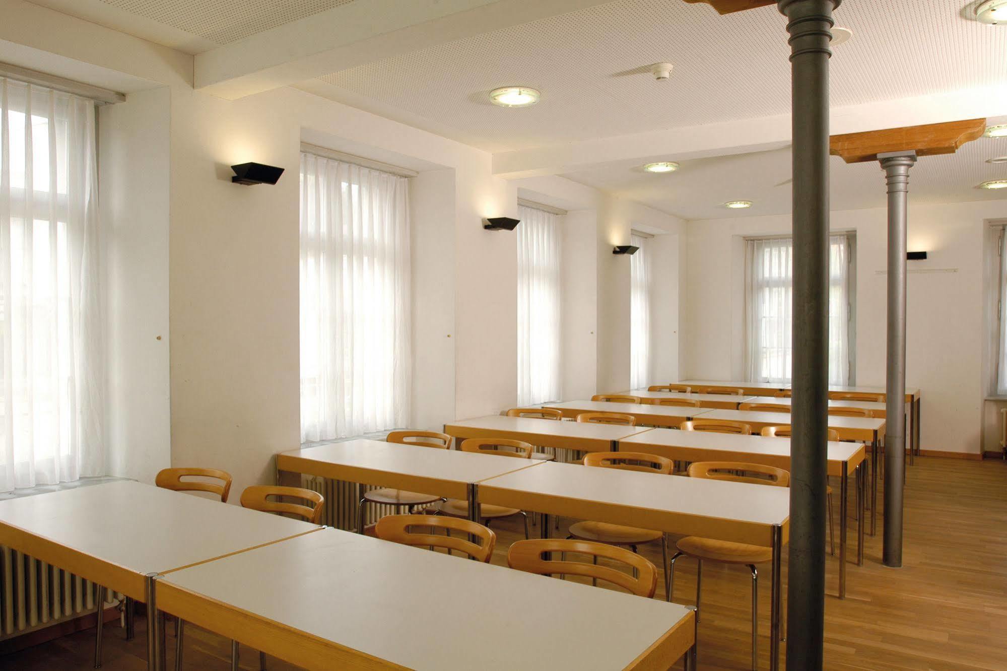 Richterswil Youth Hostel Luaran gambar